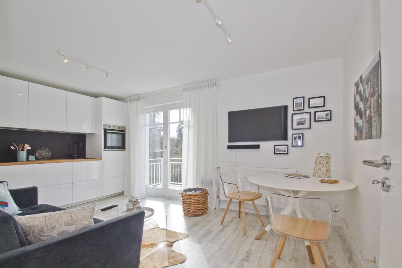 Ferienwohnung Mit Balkon Und Meerblick - Ferienresidenz Zwei Bodden Fewo 1-4 Lietzow Eksteriør billede