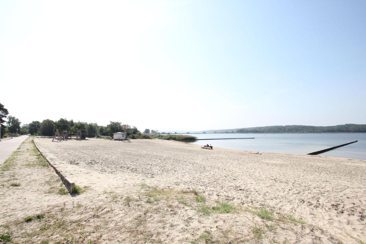 Ferienwohnung Mit Balkon Und Meerblick - Ferienresidenz Zwei Bodden Fewo 1-4 Lietzow Eksteriør billede